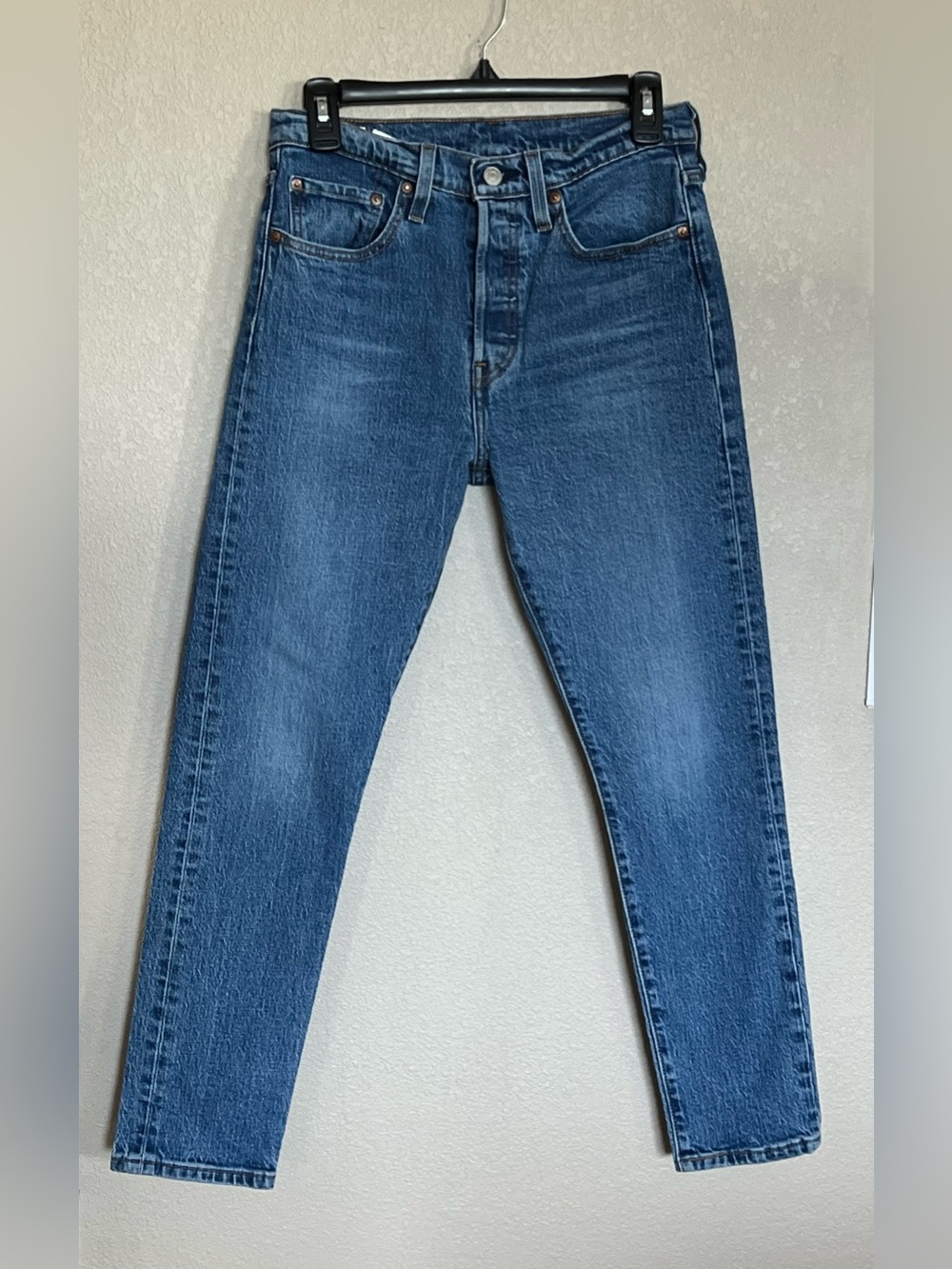 501 S Levi's Women's Skinny Jeans Button Fly closure size 27x28